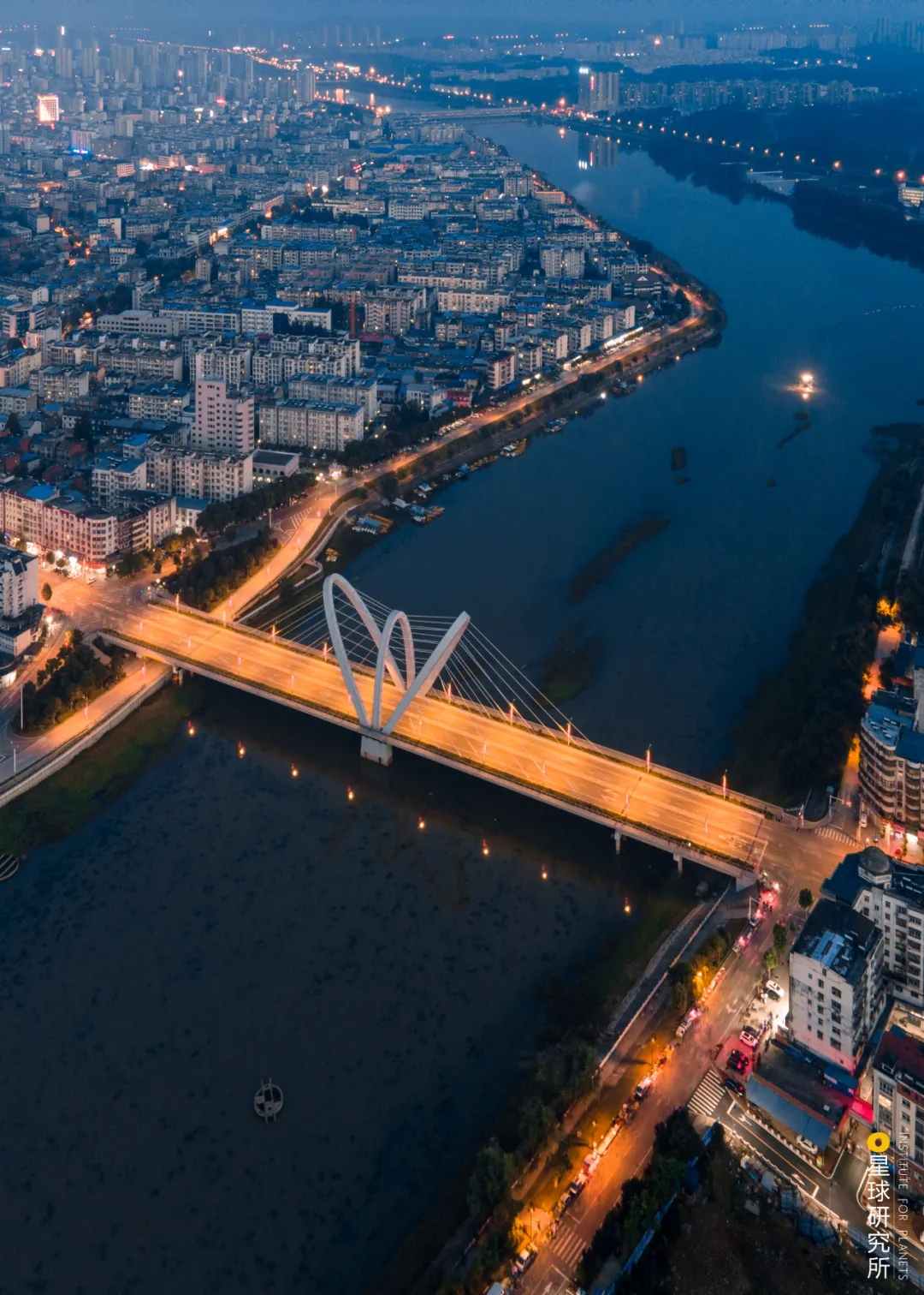 隨州城區(qū)夜景 隨州城區(qū)夜景